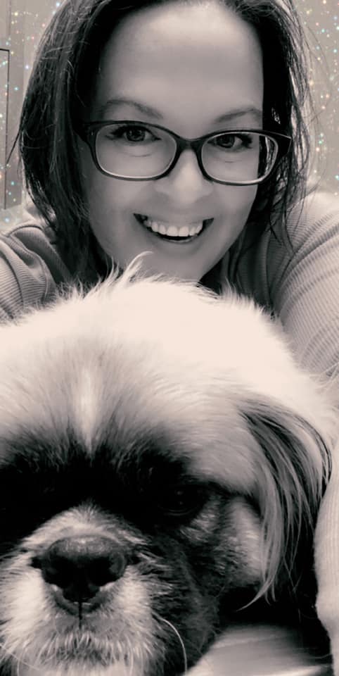 Dawn Matzen Filtered Selfie With The Puppy - FB Selfie Contest - Curvicality Magazine