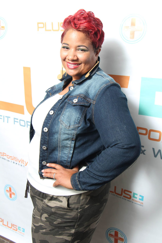 Nicki Lynch Plus Size Film Maker Poses On the Red Carpet - Curvicality Magazine