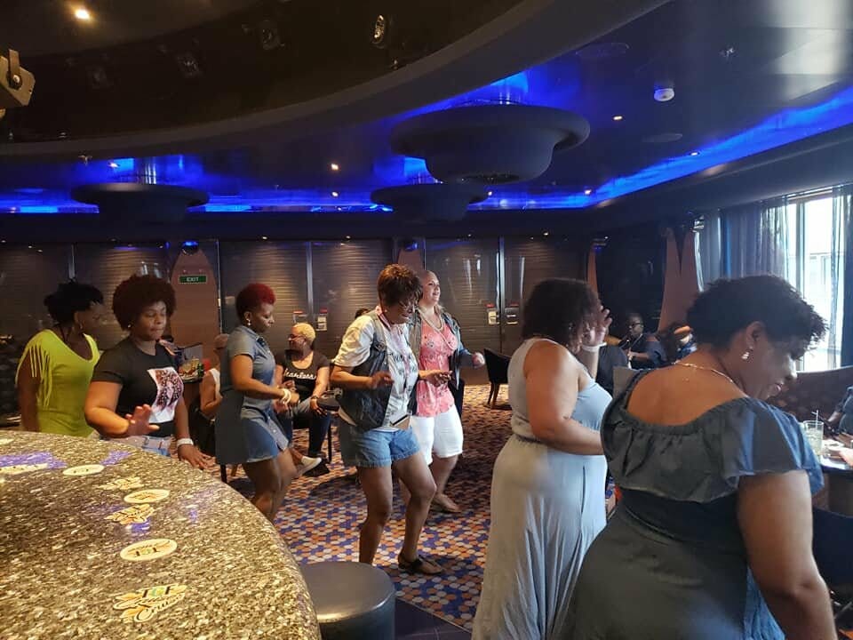 Take a Curvy Cruise with The Curvy Fashionista - Dancing the Night Away - Curvicality magazine